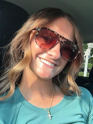 Katie, 20