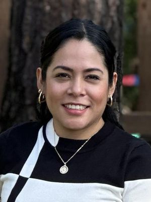 Evelyn, 35