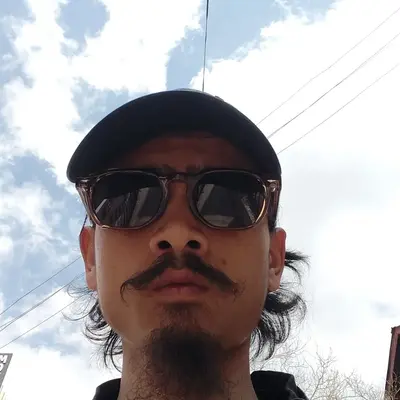 Ed, 28