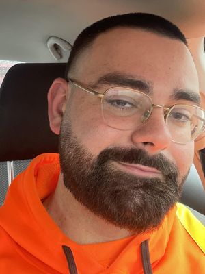 Liam, 28
