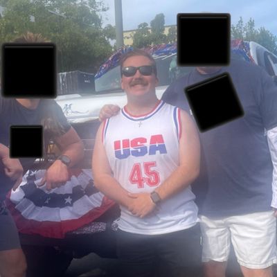 James, 28