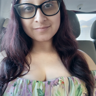Bella, 27