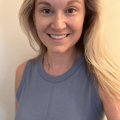 Danielle, 41