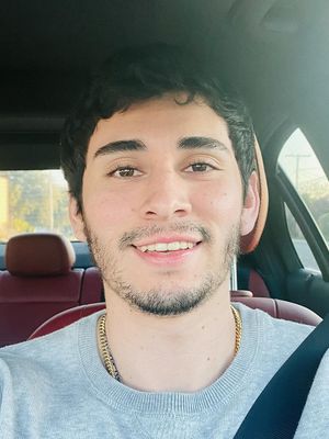 Andy, 27