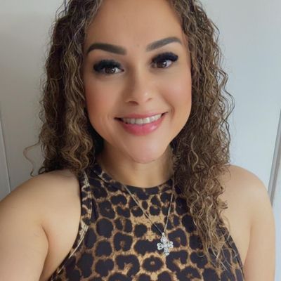 Susana, 37