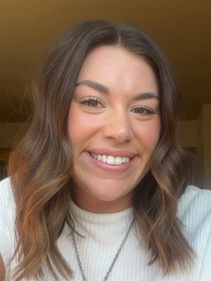 Olivia, 23