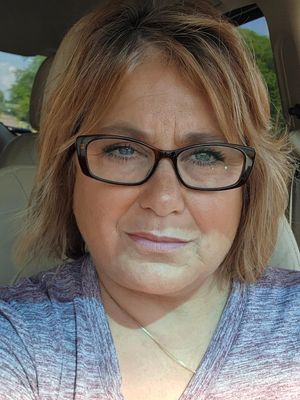 Laura, 62