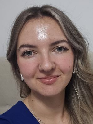 Valentina, 27