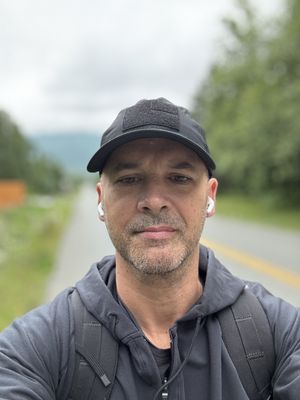 Ben, 50
