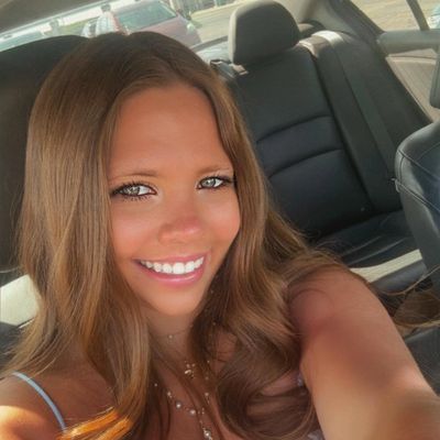 Catie, 27