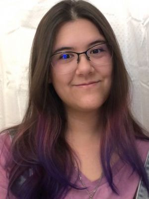 Vicki, 22