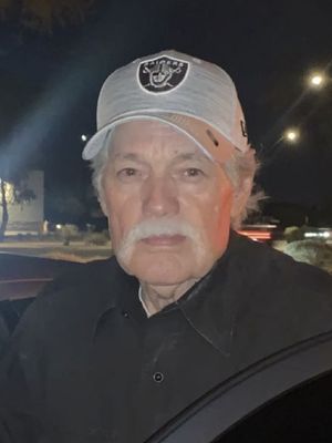 Sergio, 76