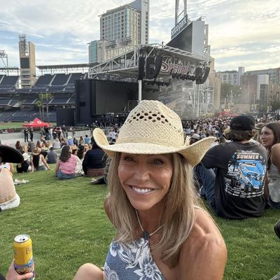 Aimee, 53