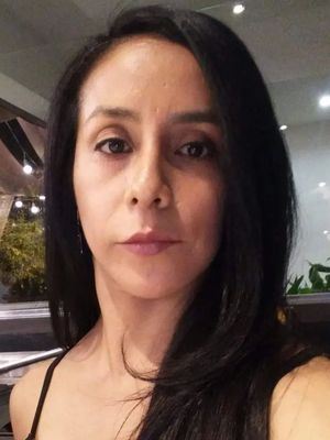 Kelly, 43