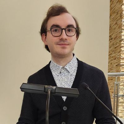 Jonathan, 25