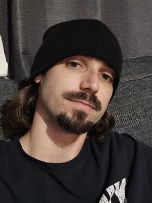 Devin, 30