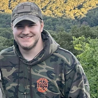 Evan, 21