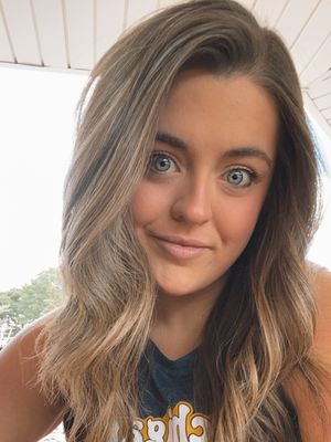 Megan, 28
