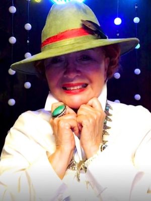 Maria, 72
