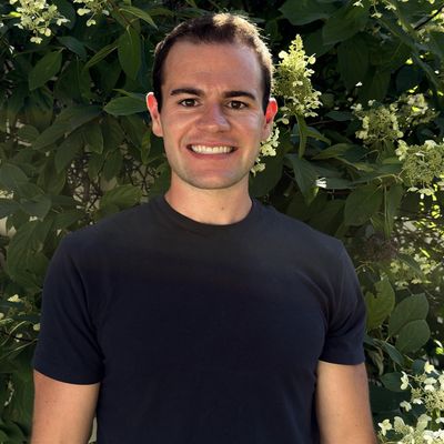 Andrew, 24