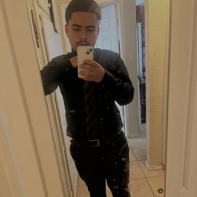 Jose, 21