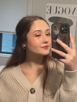 Emily, 22