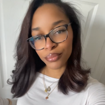 Ronnie, 25