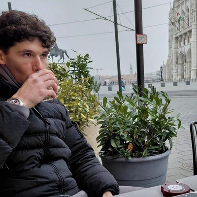 Peter, 30