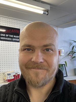 Maciek, 42