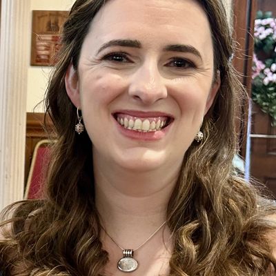 Erin, 33
