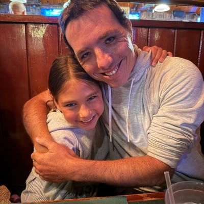 Thomas, 27