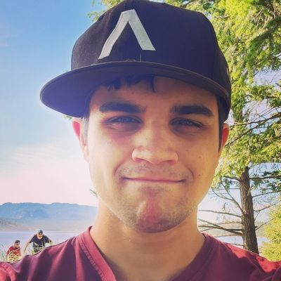 Nicholas, 25