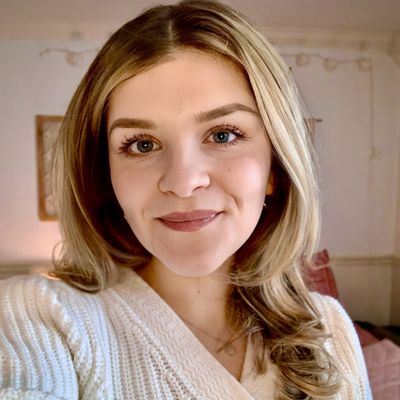Emily, 29