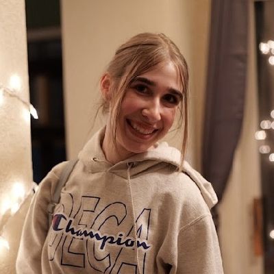 Susanna, 22