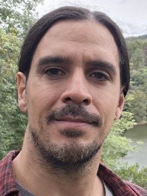 Cristian, 40