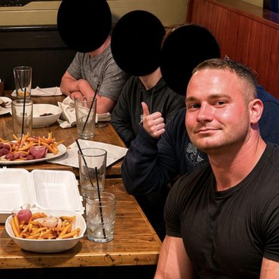 Ken, 29