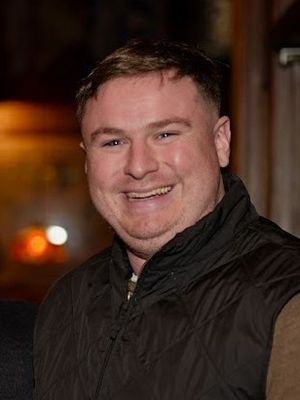 Thomas, 30