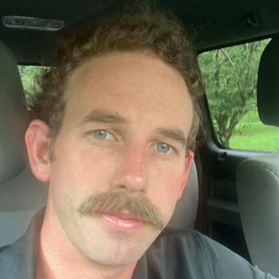 Harry, 27