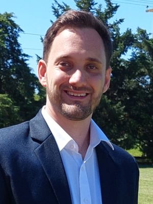 Franco, 31