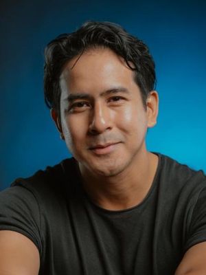 Lorenzo, 36