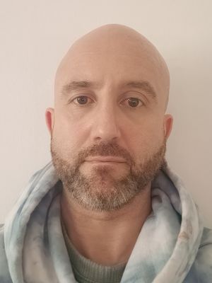 Daniel, 44