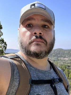 Rolando, 46