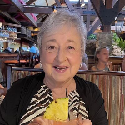 Suzanne, 79