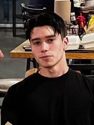 Nic, 22