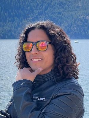 Christian, 28