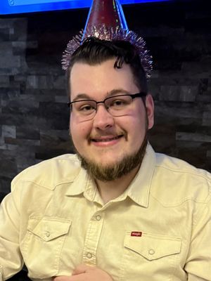 Alex, 27