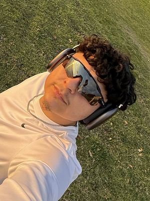 Max, 23