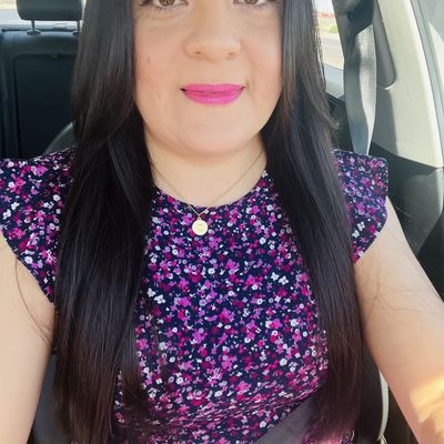 Cynthia, 38