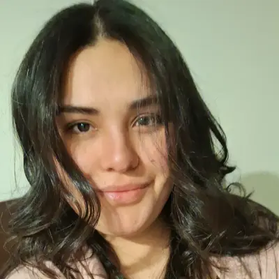 Abigail, 37