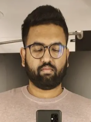 Anthony, 32